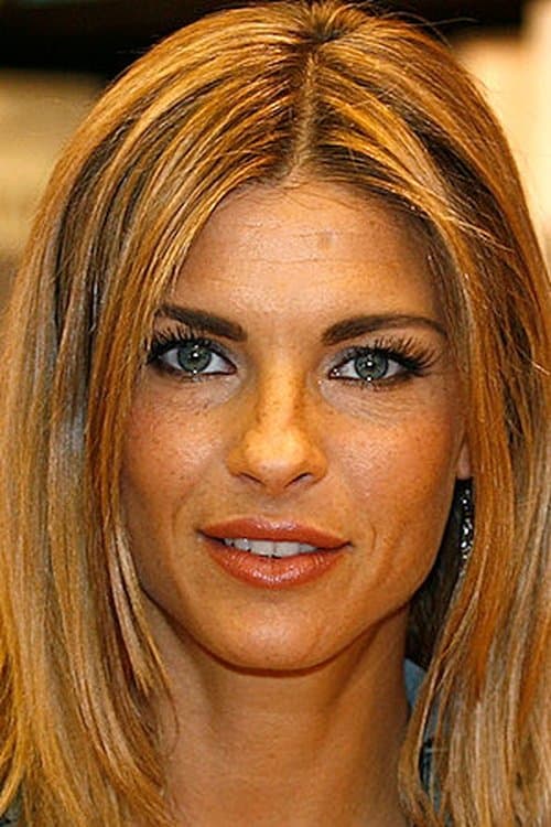 Martina Colombari as Linda in Buen Camino