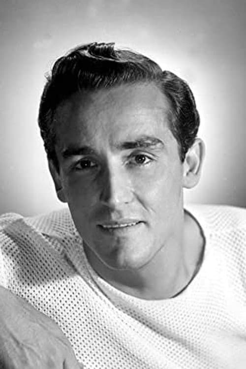 Vittorio Gassman as Ispettore Tuttunpezzo / Allievo in Goodnight, Ladies and Gentlemen