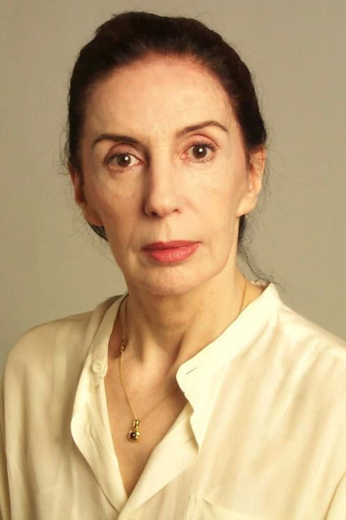 Elena Tasisto as Joaquina O'Gorman in Camila