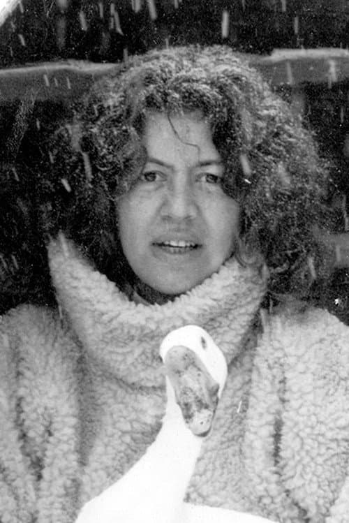 Jane Wodening as Self in As I Was Moving Ahead, Occasionally I Saw Brief Glimpses of Beauty