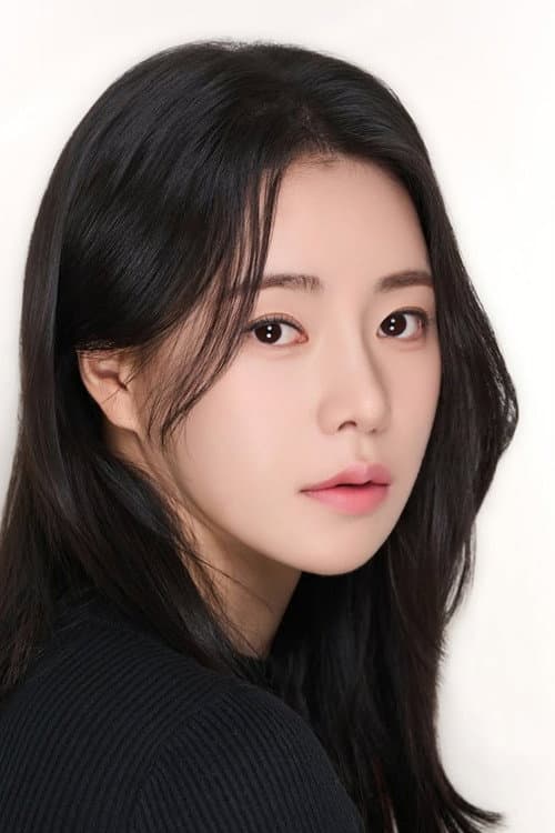 Lim Ji-yeon as Dan-hee in The Treacherous