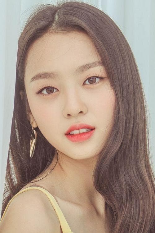 Lee Soo-min as Oh Hyun-jung in The Dude in Me