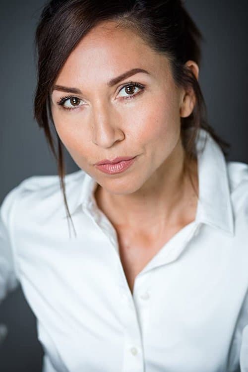 Nicole BarrΓ© as Nicole Carver in 99 Homes