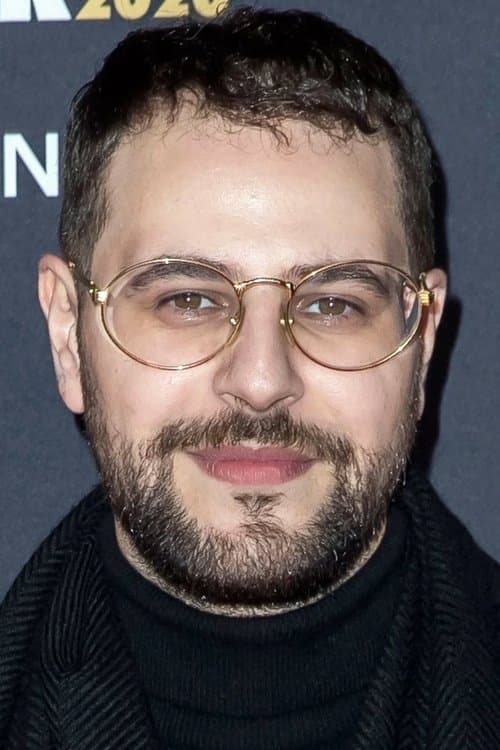 Hakim Jemili as Simon in Open Season