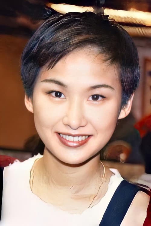 Karen Tong Bo-Yue as Woman Whose Left Arm Shot Off in Running on Karma