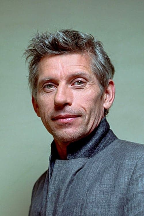 Jacques Gamblin as Commander Delcour in 24 Days